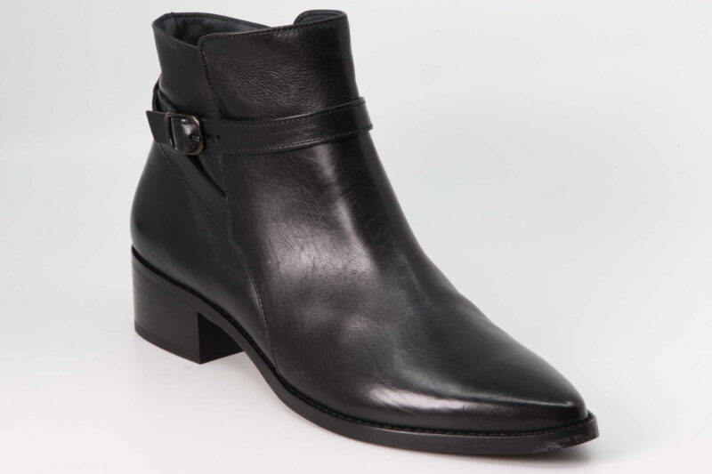 Stiefelette schwarz