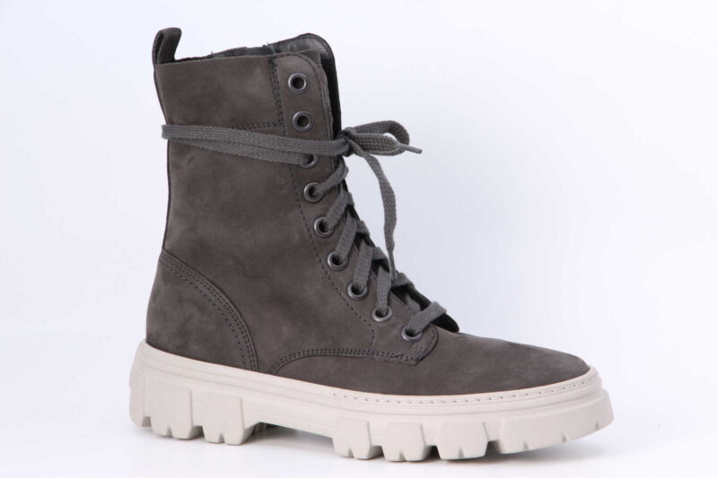 Stiefelette iron