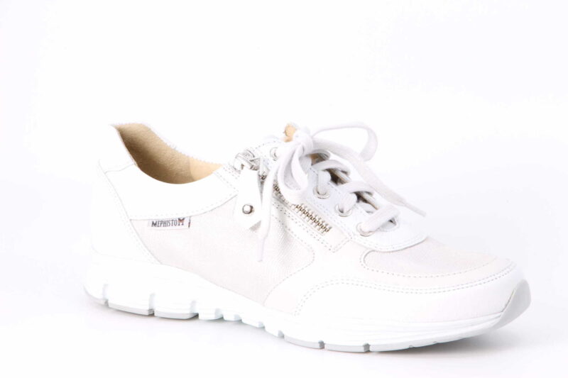 Ylona white