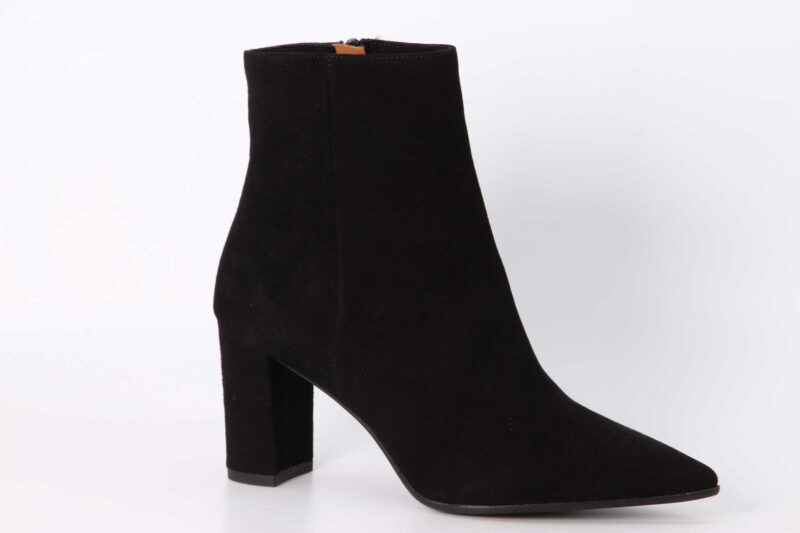 Norma 70 schwarz