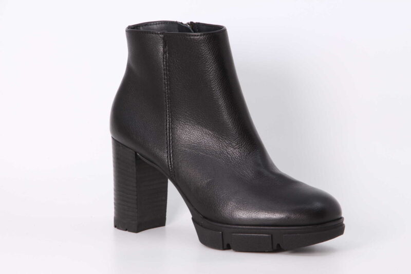 Stiefelette schwarz