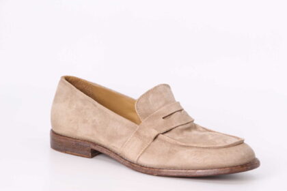 Loafer water