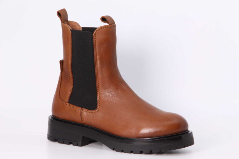 Chelsea cognac