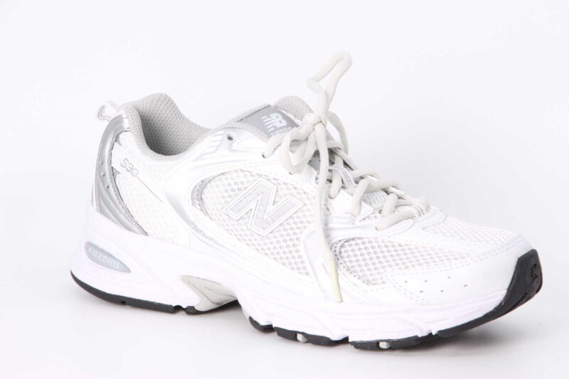Sneaker 530 white / silver