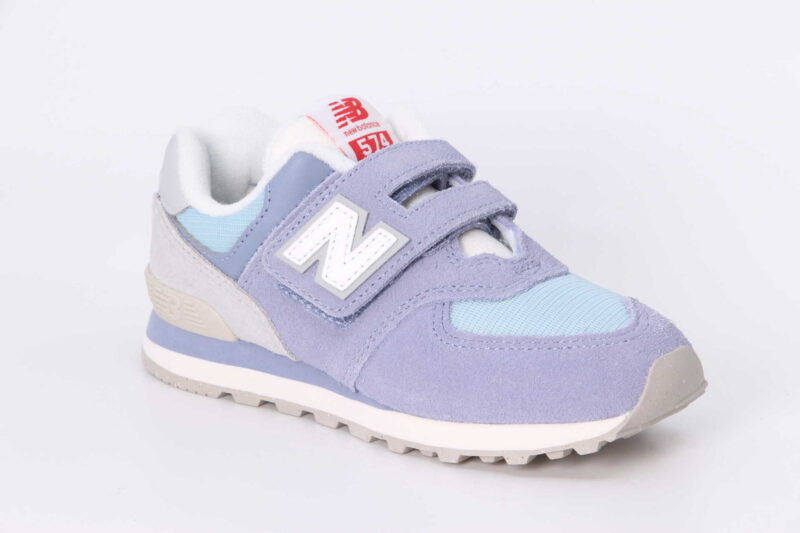 Sneaker dusk shower
