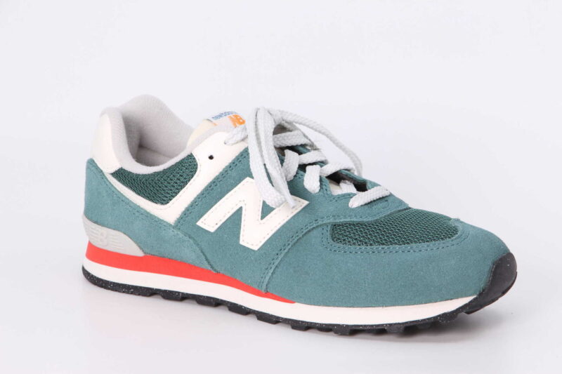Sneaker new spurce