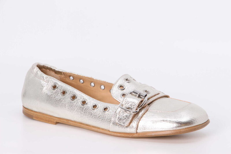 Loafer frozen