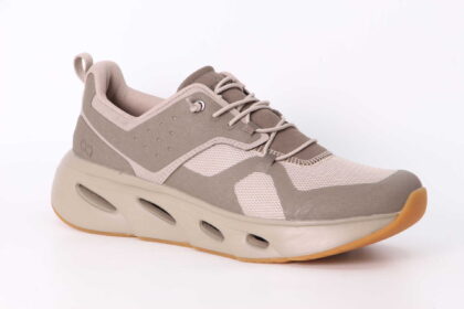 Sneaker earth
