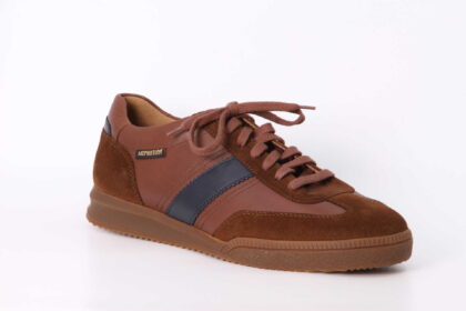 Elyo brown
