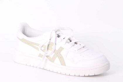 Japan S Lady white / dried leaf green