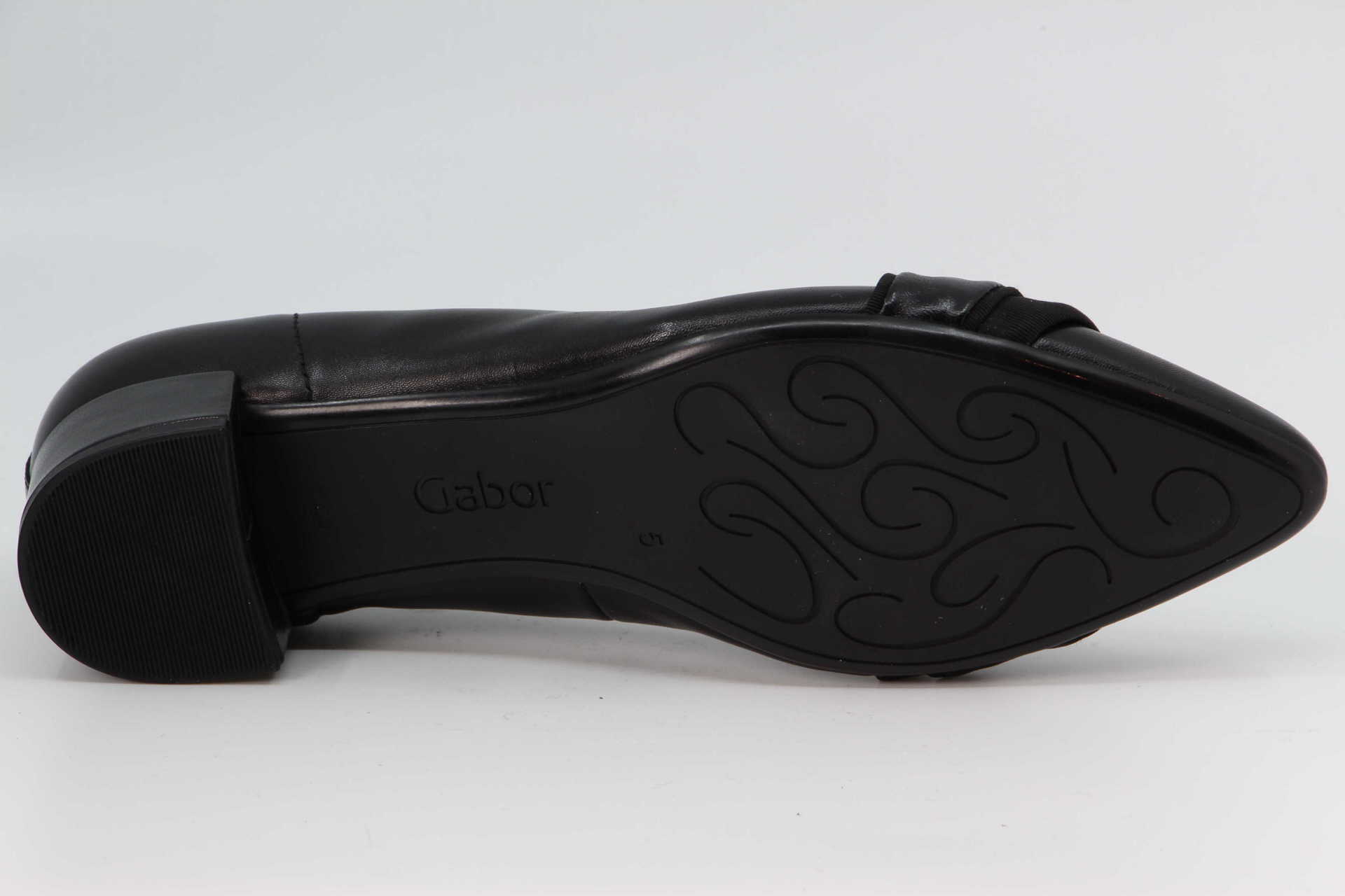 Pumps schwarz Sohle