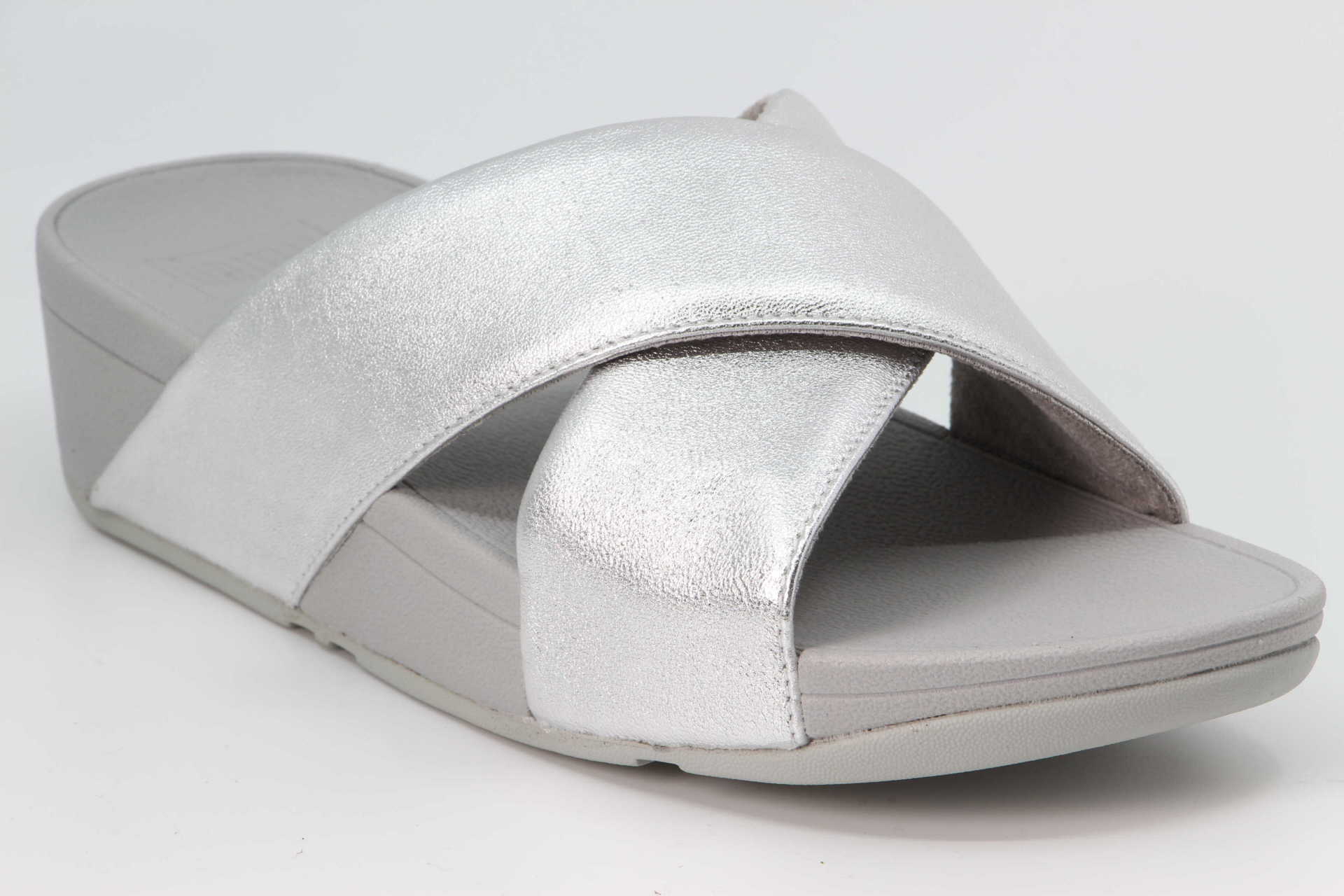Lulu Cross Slide silber Vorderseite