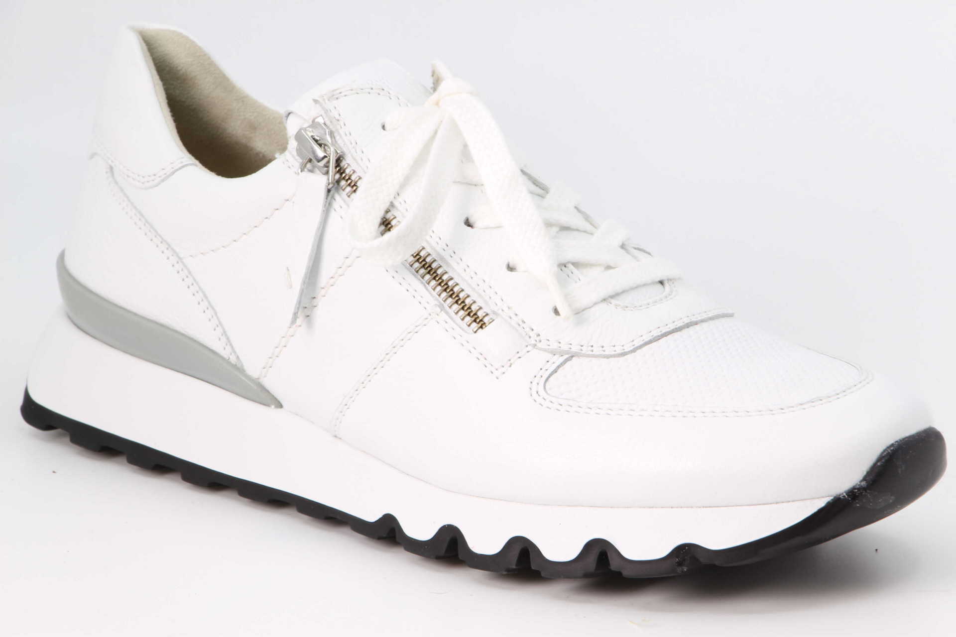 Sneaker weiss Vorderseite