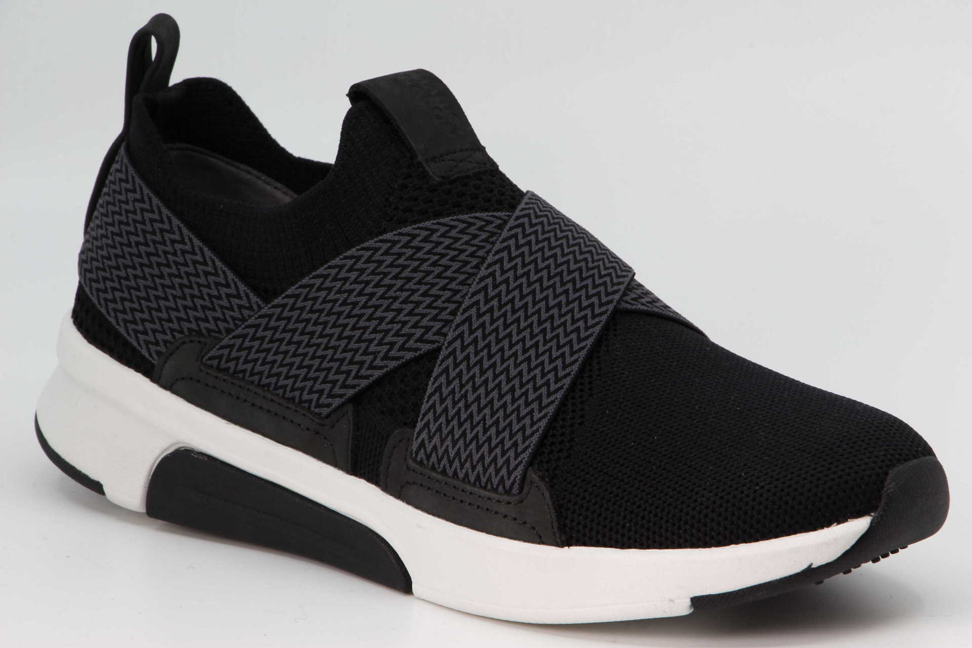Modern Jogger schwarz Vorderseite