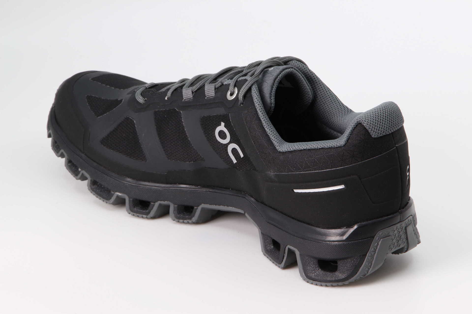 Cloudventure waterproof Women black / graphite Rückseite