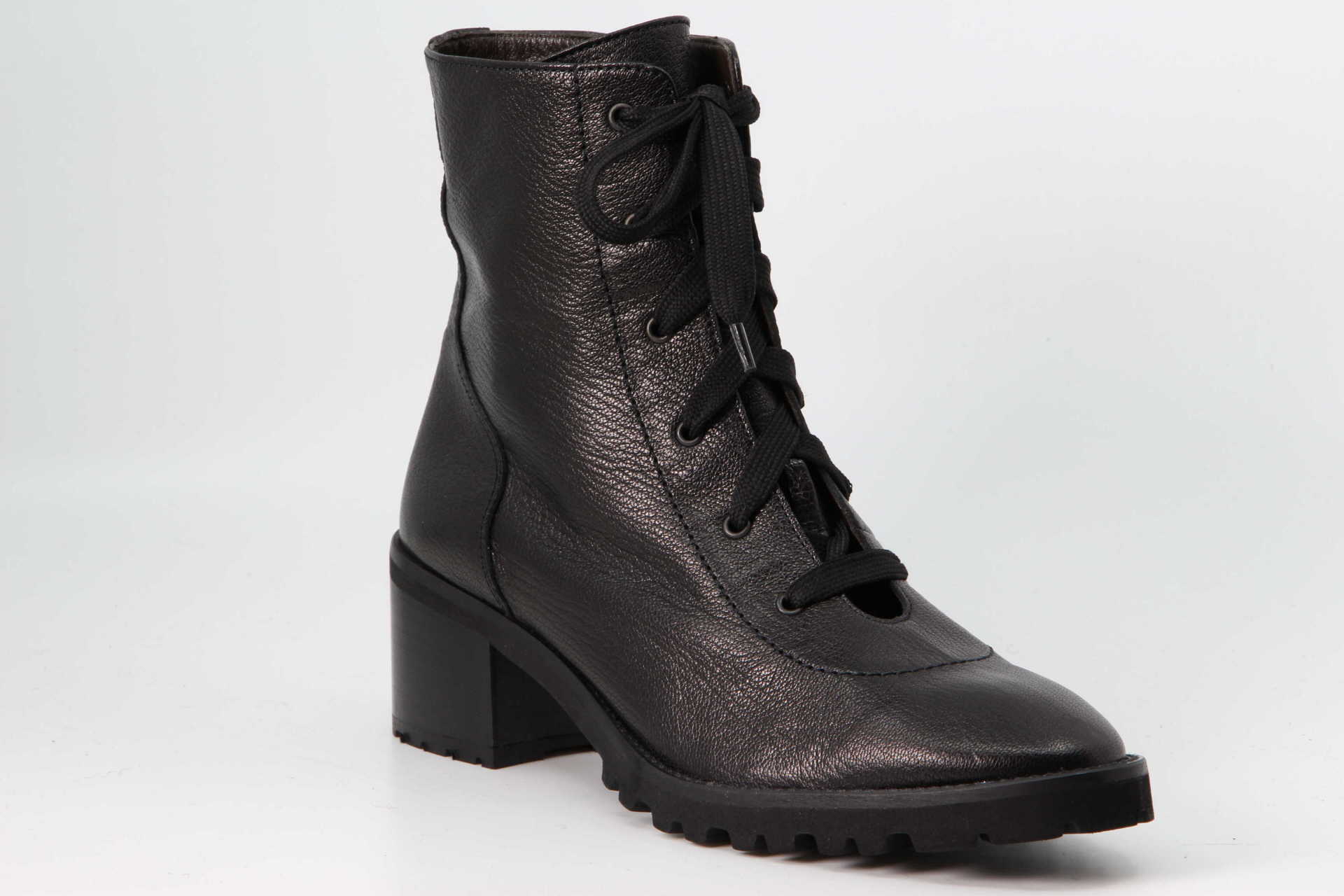 Schnürboots schwarz Vorderseite