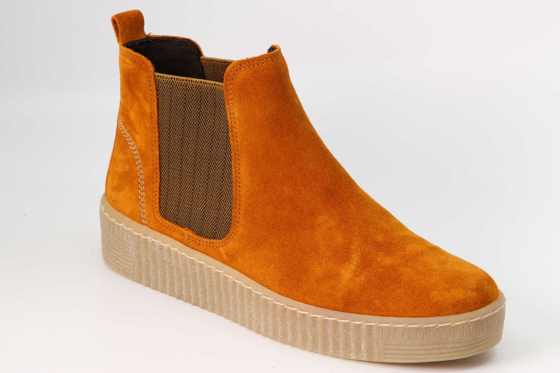 sportliche Chelseaboots cayenne Vorderseite