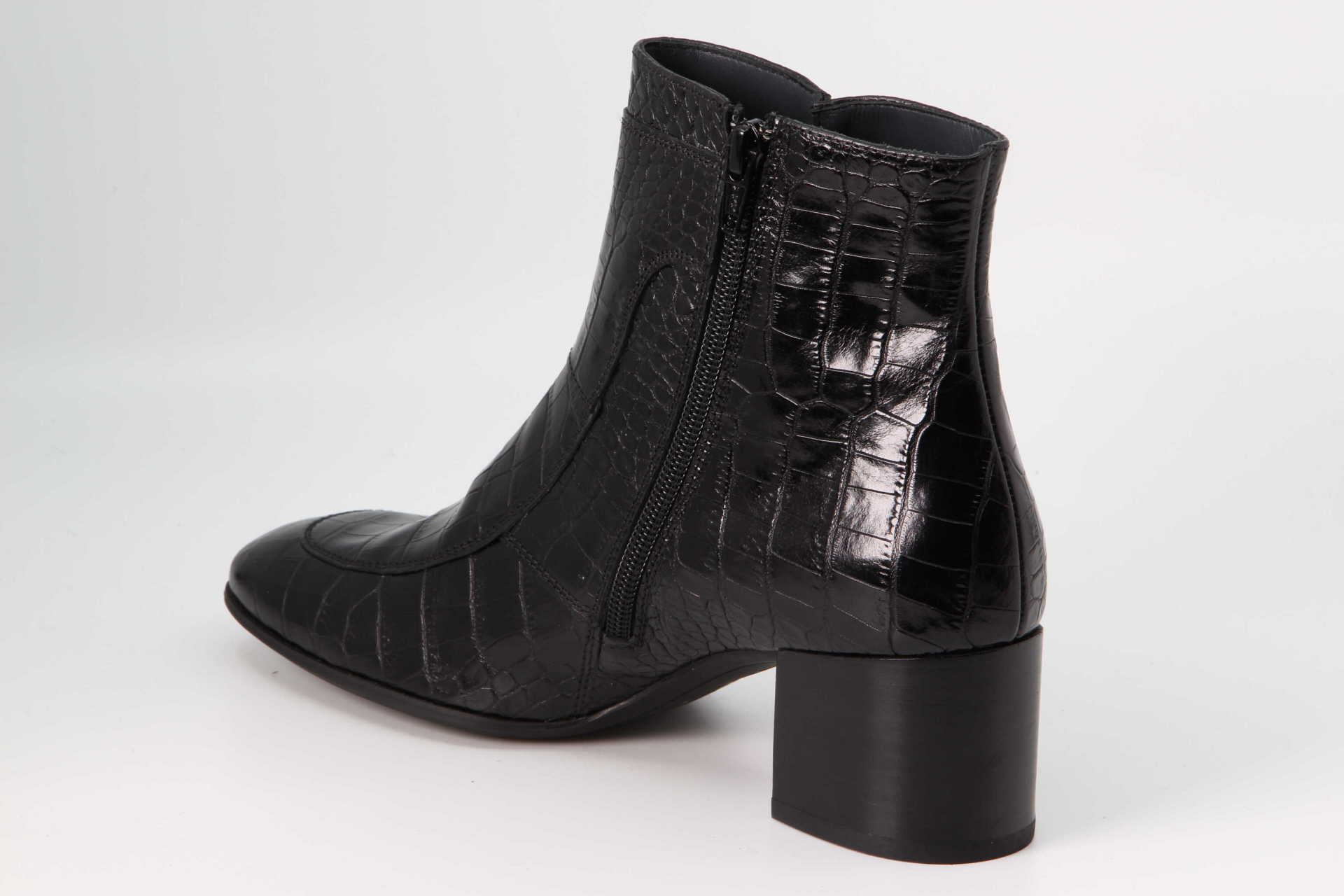Stiefelette schwarz Rückseite
