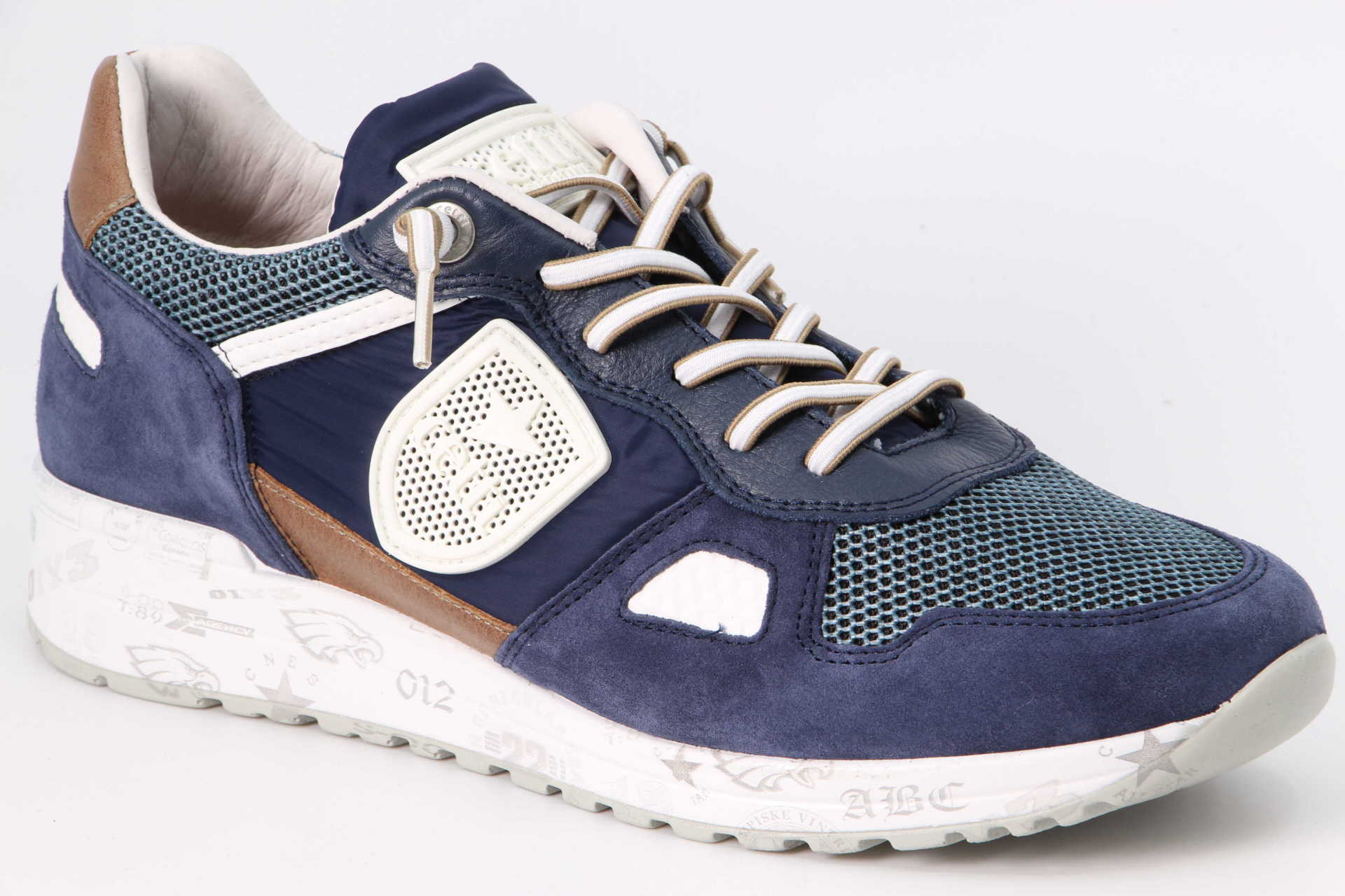 Sneaker navy Vorderseite