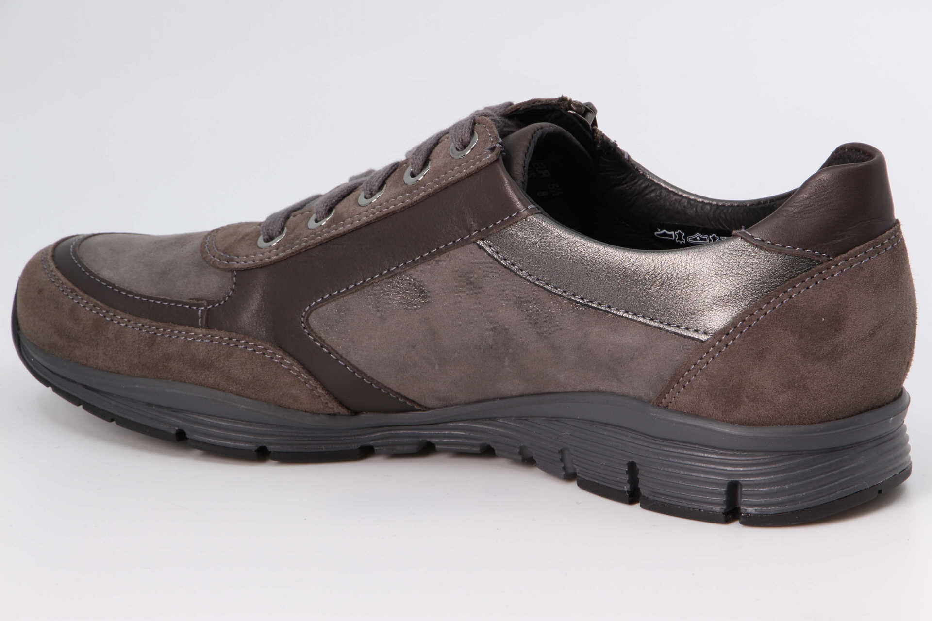 Ylona dark taupe Rückseite