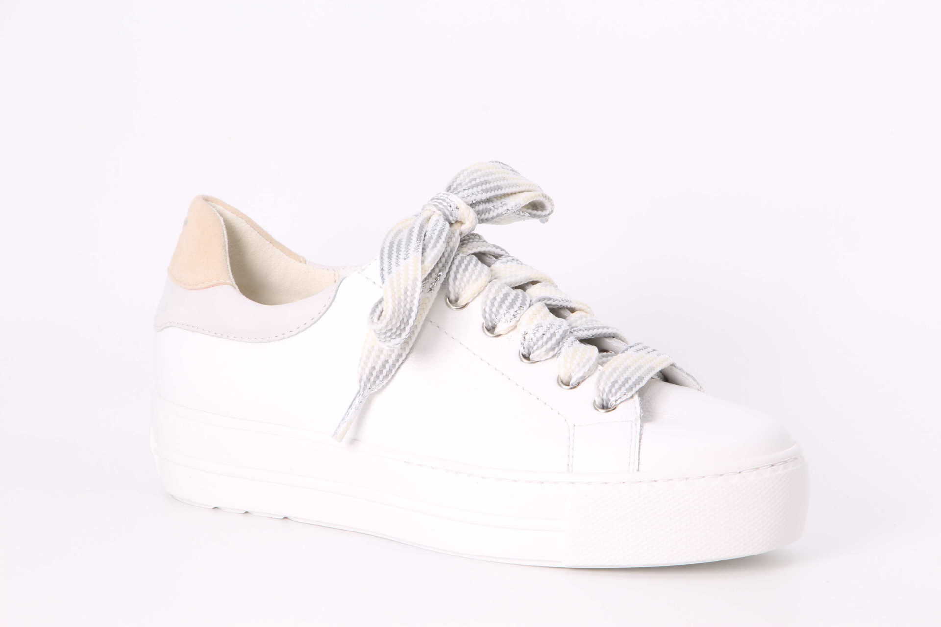 Sneaker white / offwhite Vorderseite