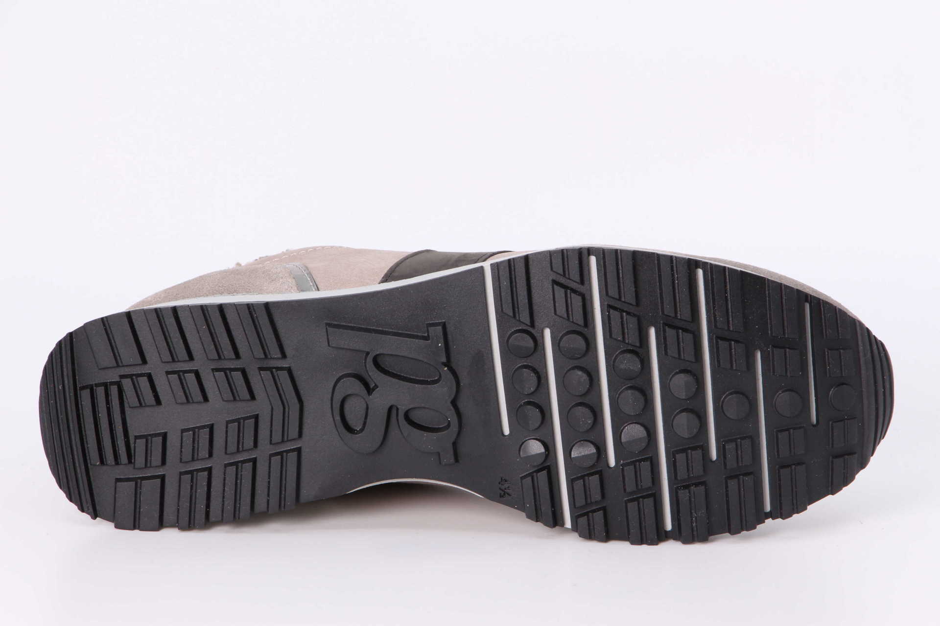 Wintersneaker stone / gravel Sohle