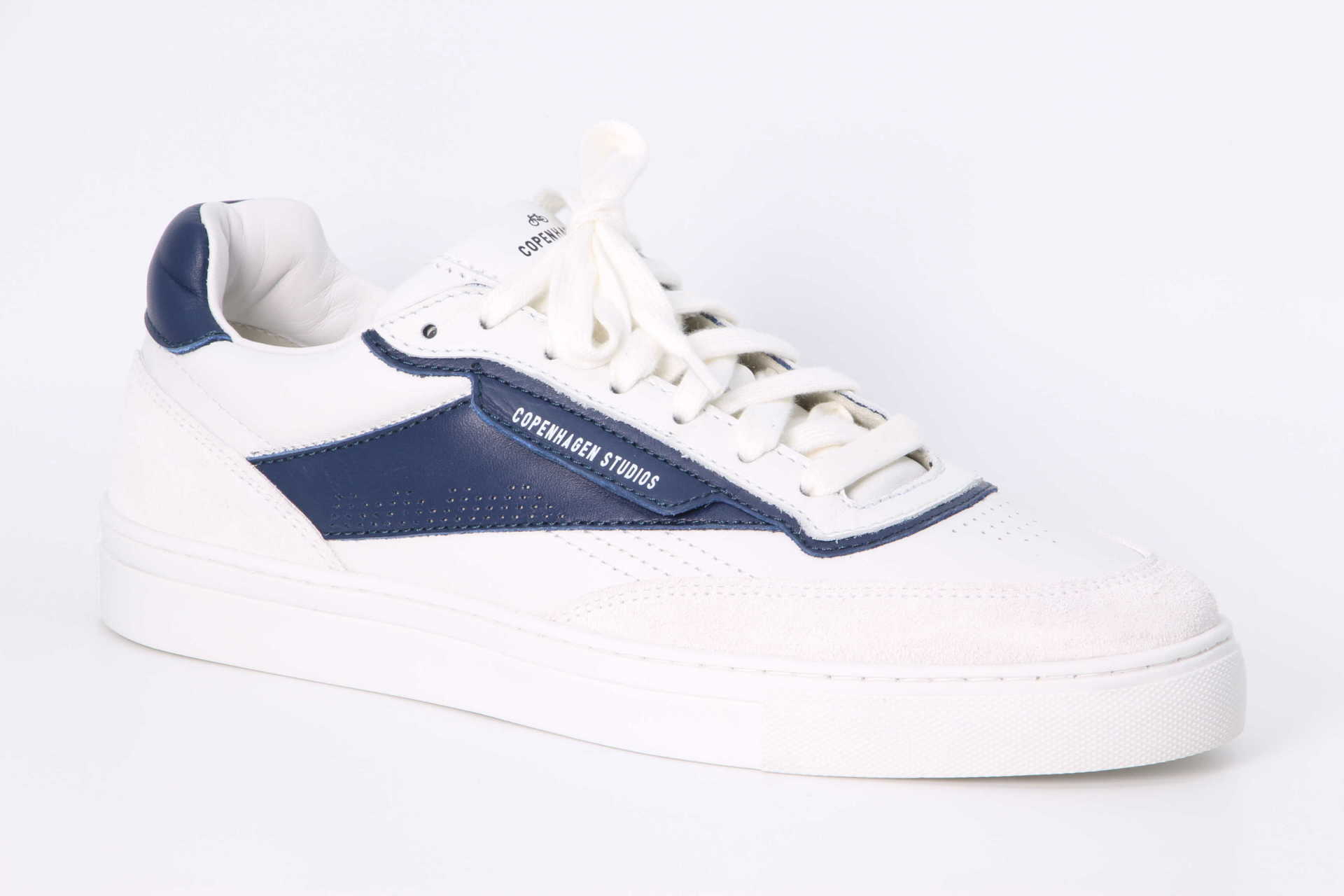 Sneaker CPH90 white / navy Vorderseite