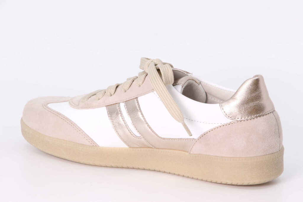 Sneaker white / oak / powder Rückseite