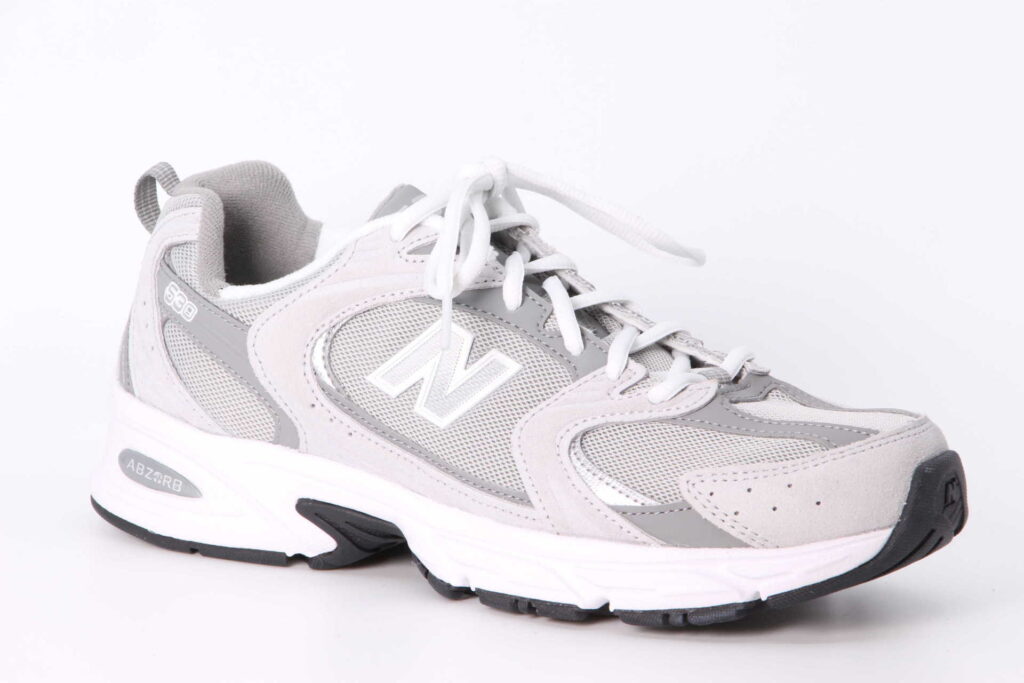 Sneaker 530 raincloud Vorderseite