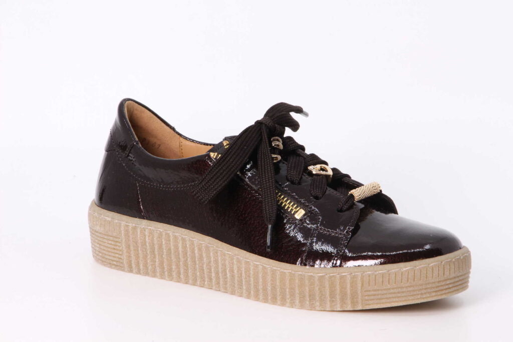 Sneaker mocca Vorderseite