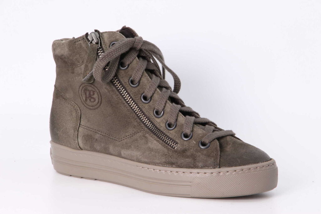 Sneaker olive Vorderseite