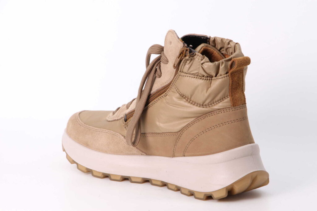 T4 Run GTX beige Rückseite