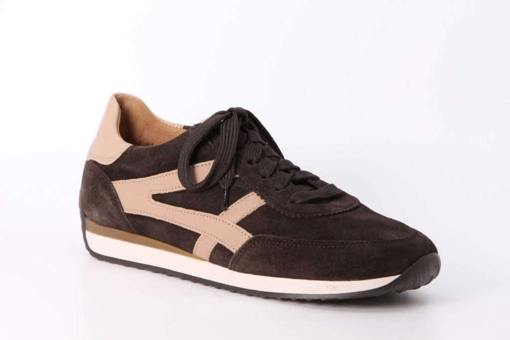 Sneaker mocca / sand Vorderseite