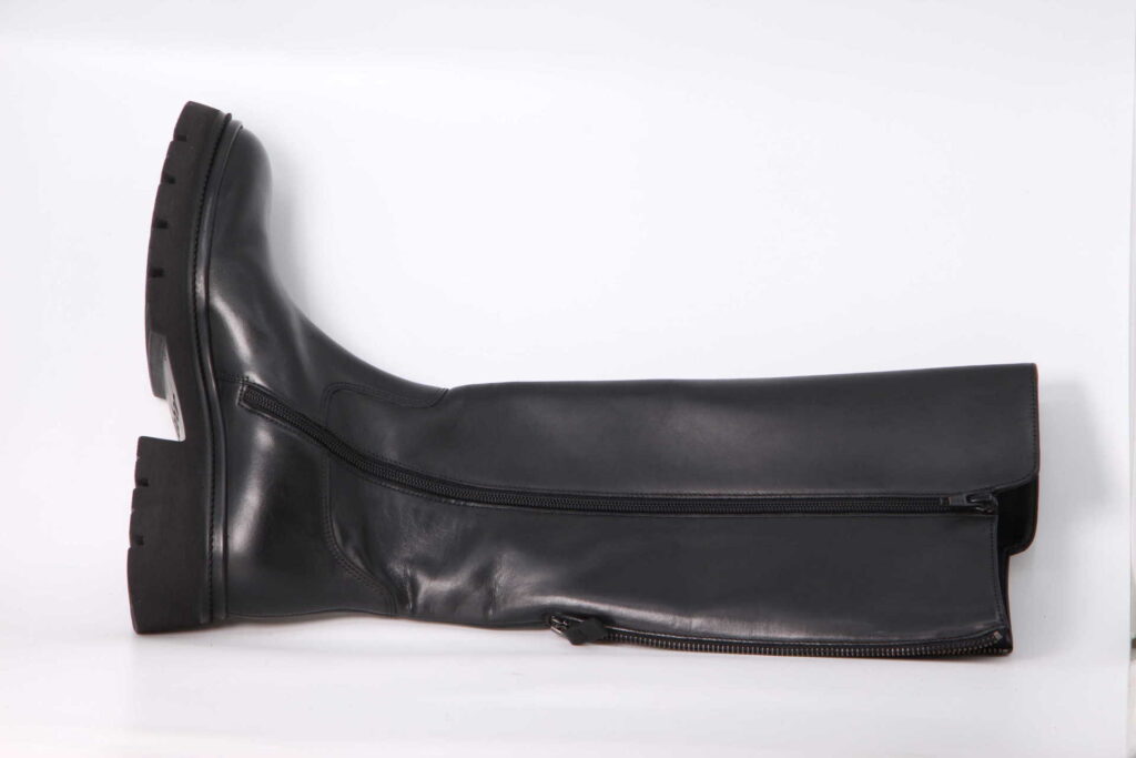 Hochschaftstiefel schwarz Rückseite