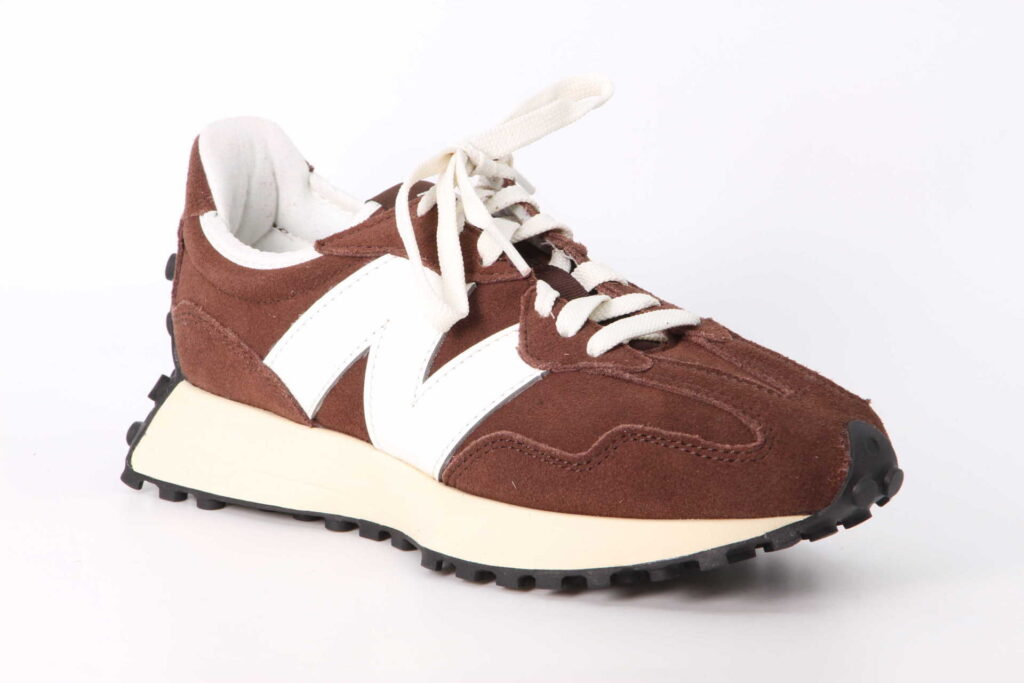 Sneaker 327 pumpernickel / linen Vorderseite