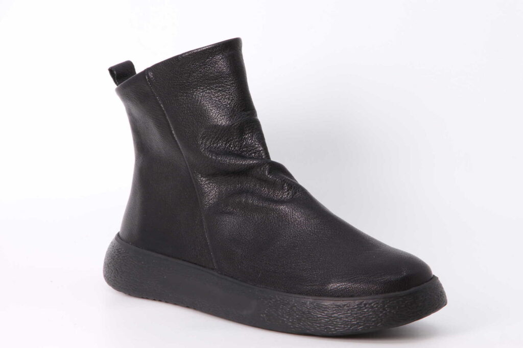 Turna light schwarz Vorderseite