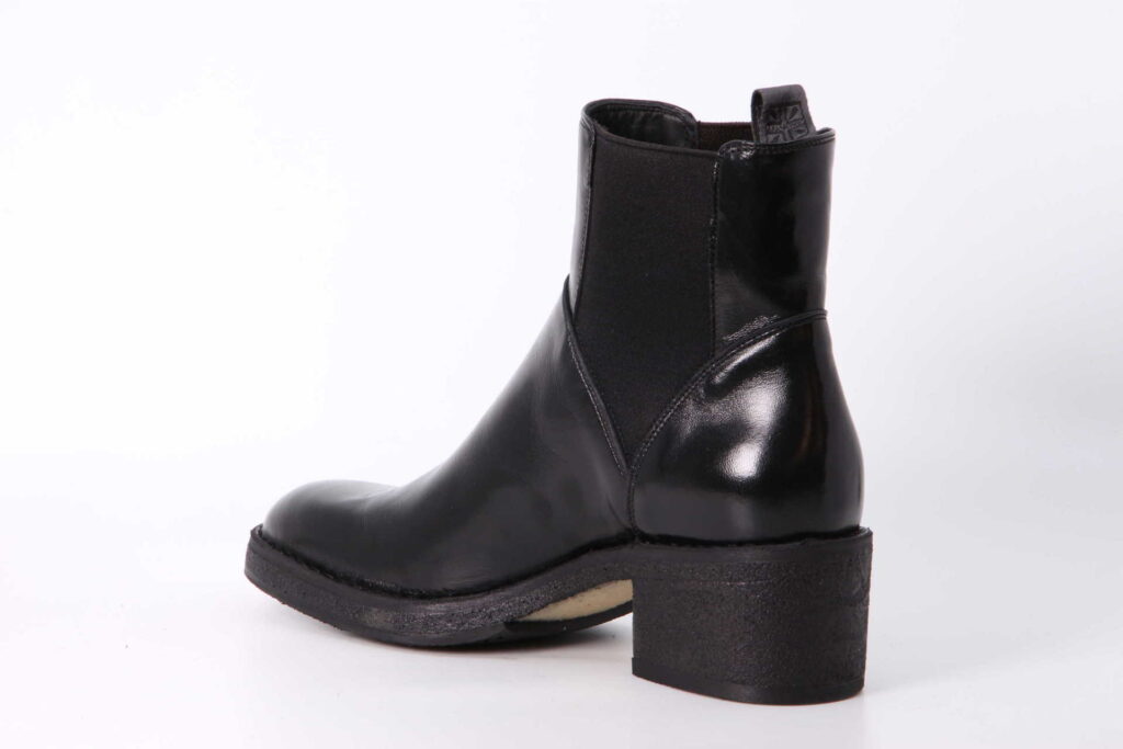 Chelsea-Stiefelette schwarz Rückseite