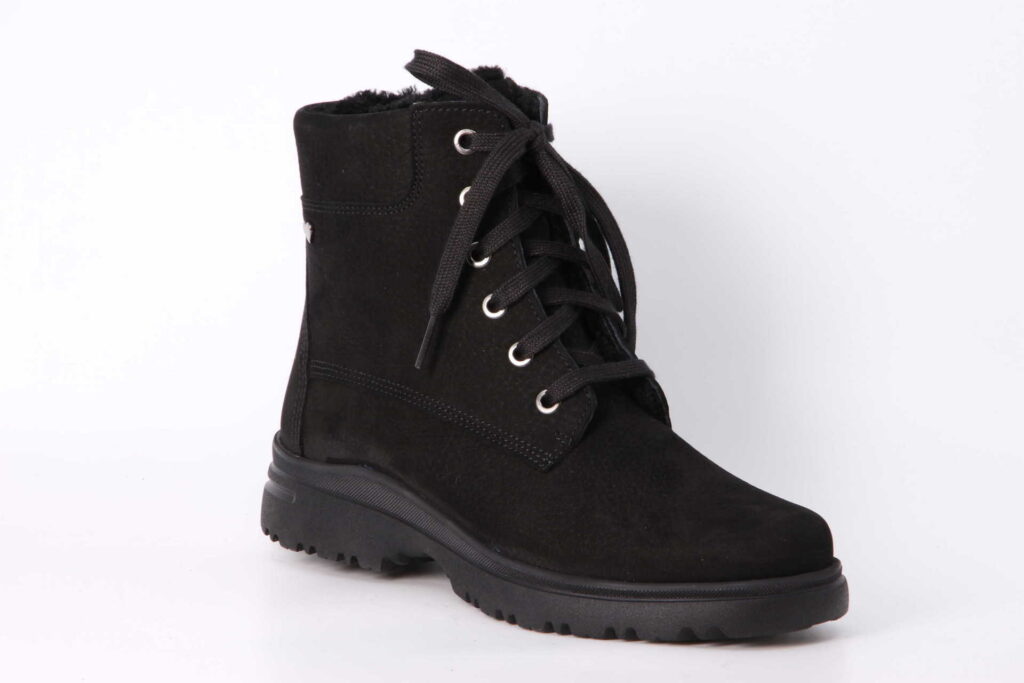 Calora Boot schwarz Vorderseite