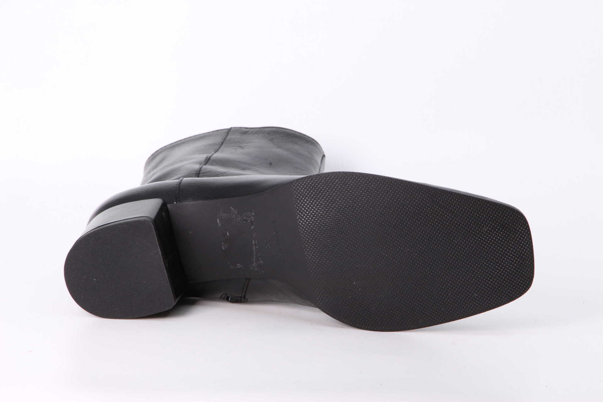 Stiefelette black Sohle
