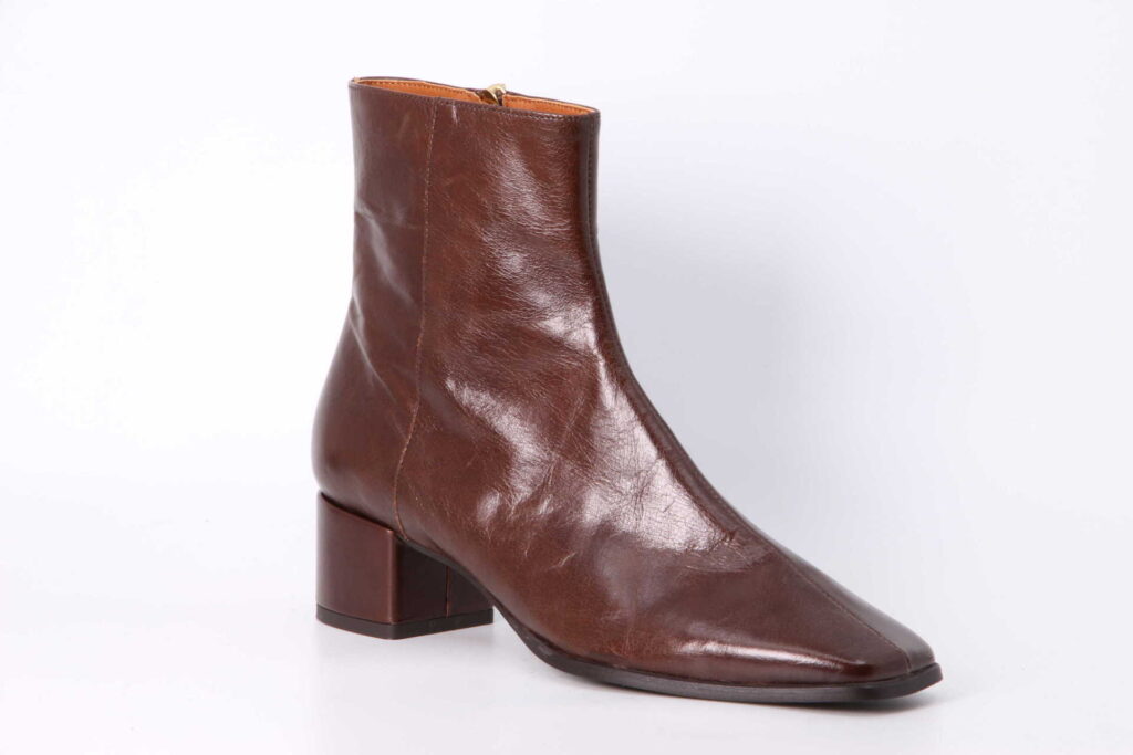 Stiefelette castana Vorderseite